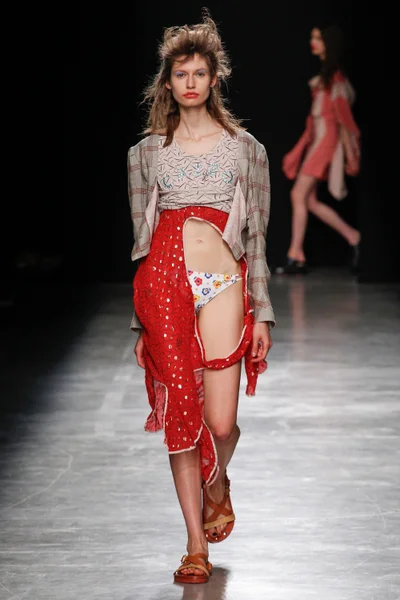 Look 5